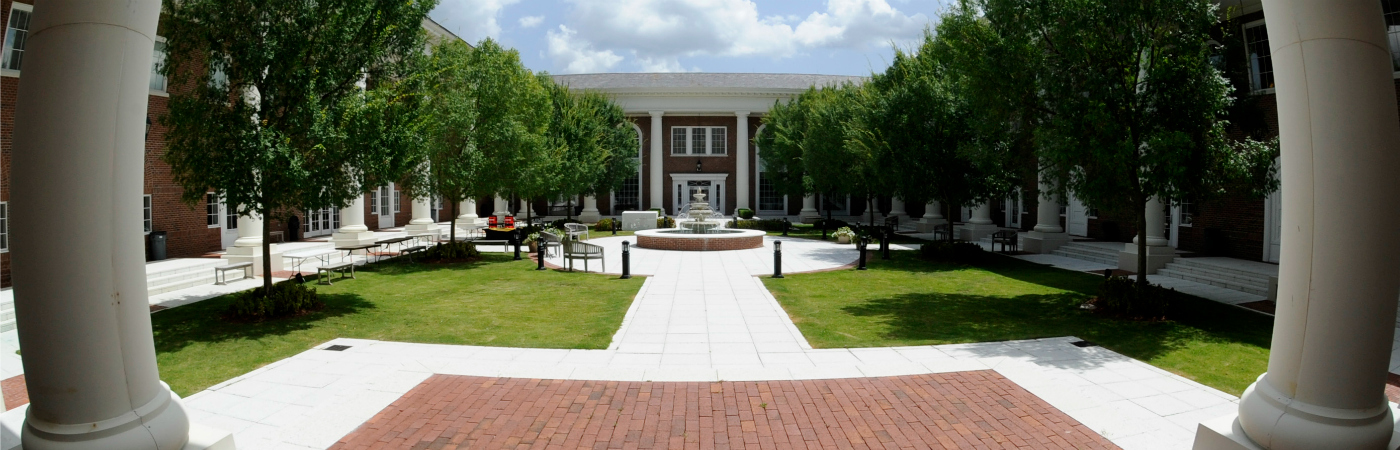 A picture of Coastal Carolina University's Edwards Building Courtyard